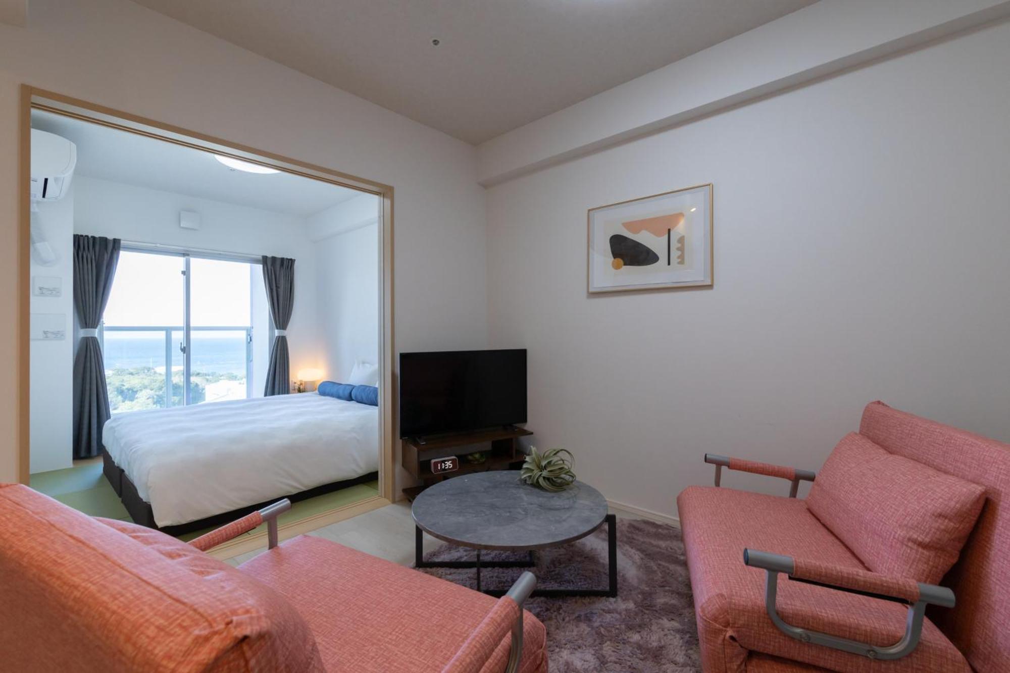 Aparthotel クリスタルエグゼ南紀白浜2 Shirahama Zimmer foto
